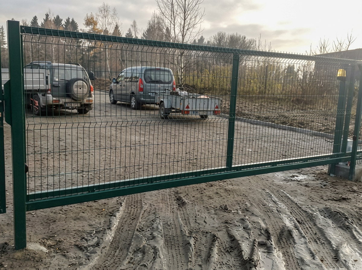 Ogrodzenie przemysłowe panelowe z bramą